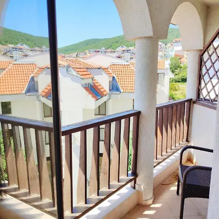 Apartment Dom-el Real 3 -