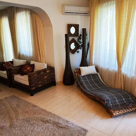 Dom-el Real 3 - Apartment