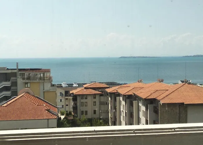 Dom-el Real 3 - Apartment