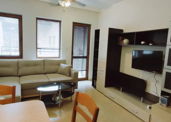 Apartment Dom-el Real 3 - *