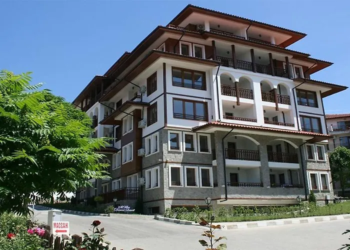 Apartament Dom-el Real 3 - *